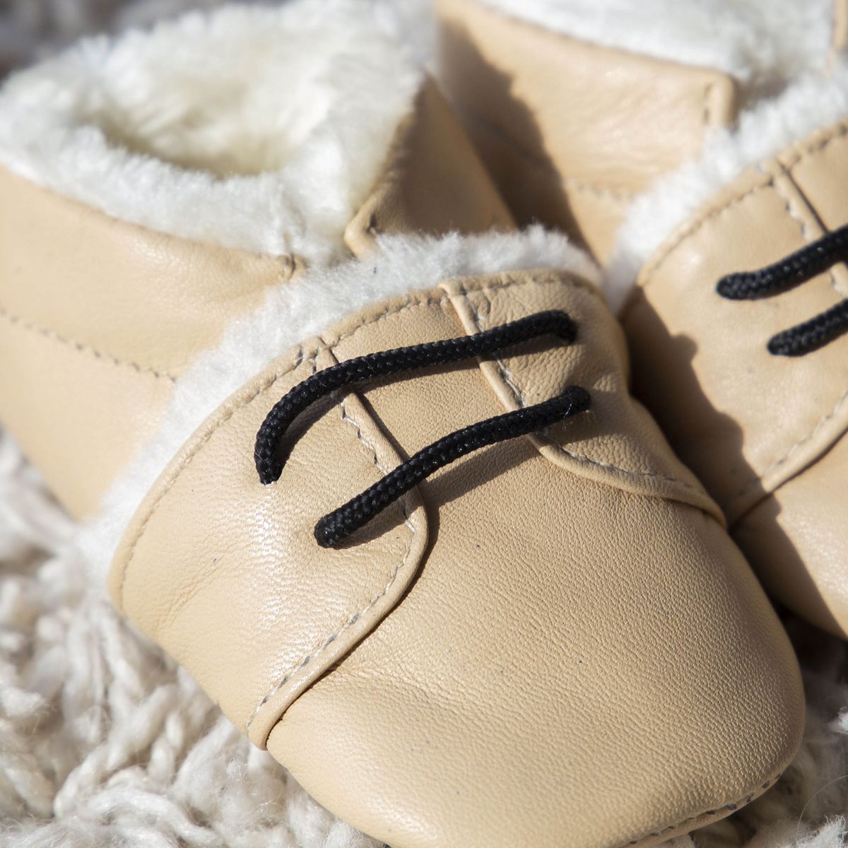Baby Schoentjes van Lamsleer – beige